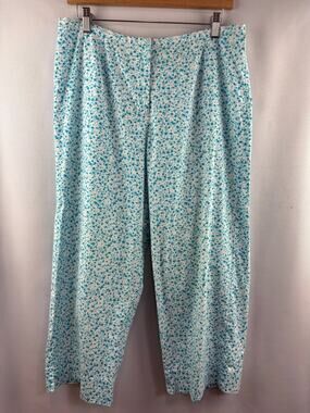 Women’s Norton Studio Size 14 White w/ Blue Florals Capris
